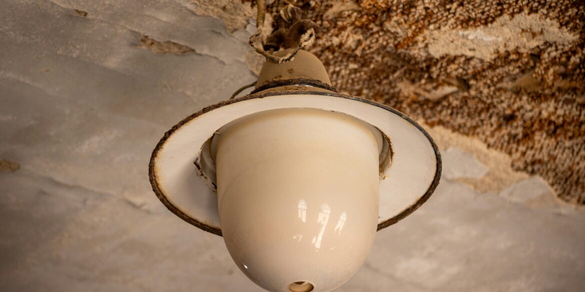 Ceiling with water leak