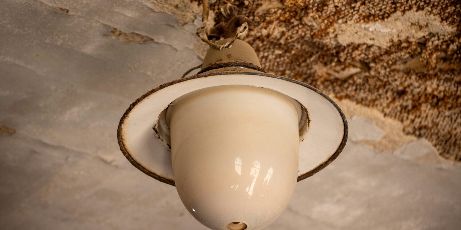 Ceiling with water leak